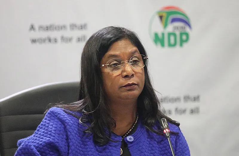 Debate over union membership raises questions for NDPP candidate Andrea Johnson