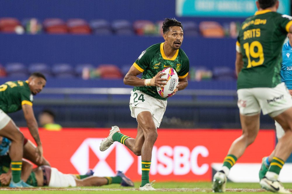 Blitzboks storm back to stun Kenya and seal Hong Kong semi-final spot