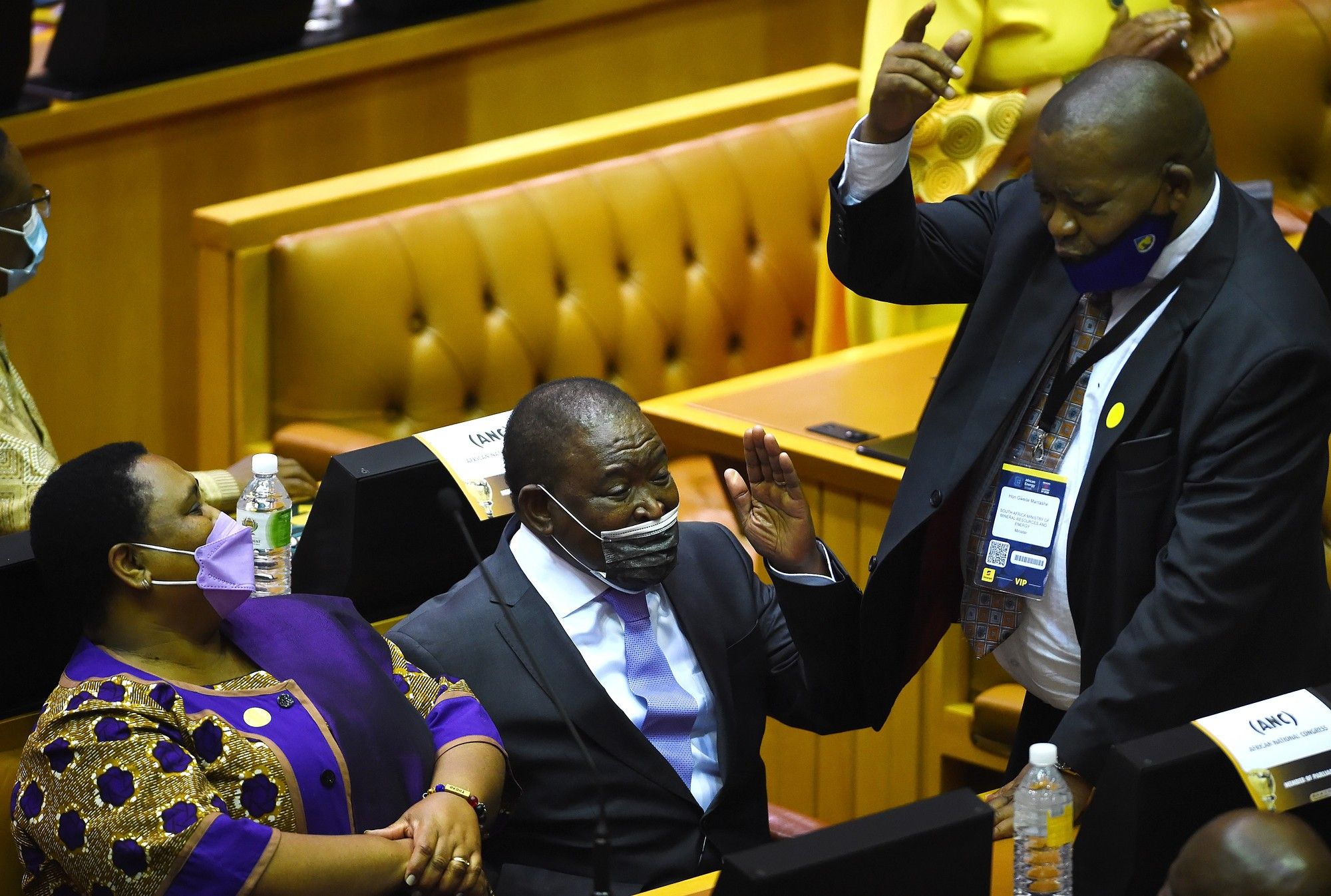 Mantashe springt ein, da Ramaphosa und Mashatile voraussichtlich die ...