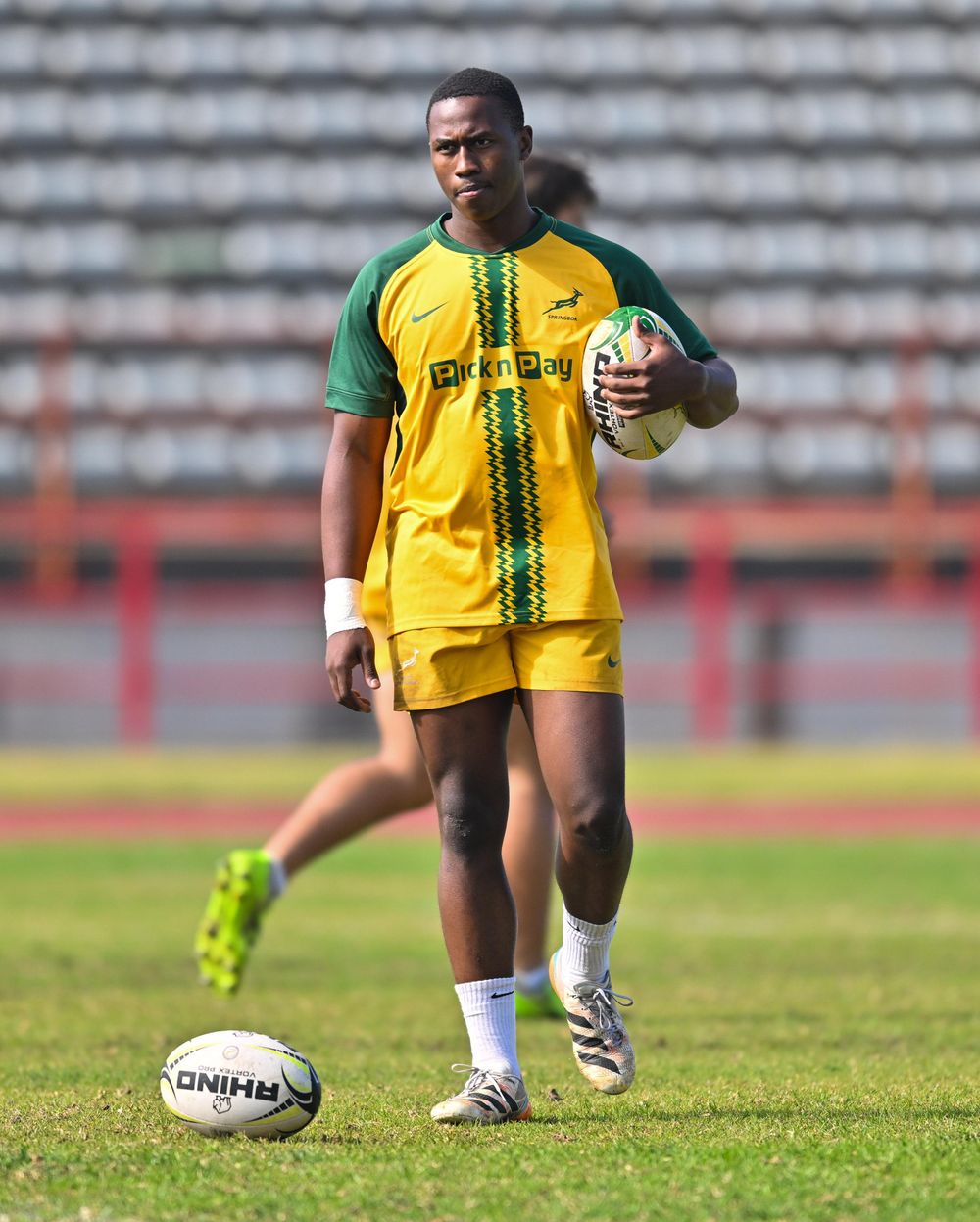 Vusi Moyo had the biggest smile when he met Springboks hero Handre Pollard