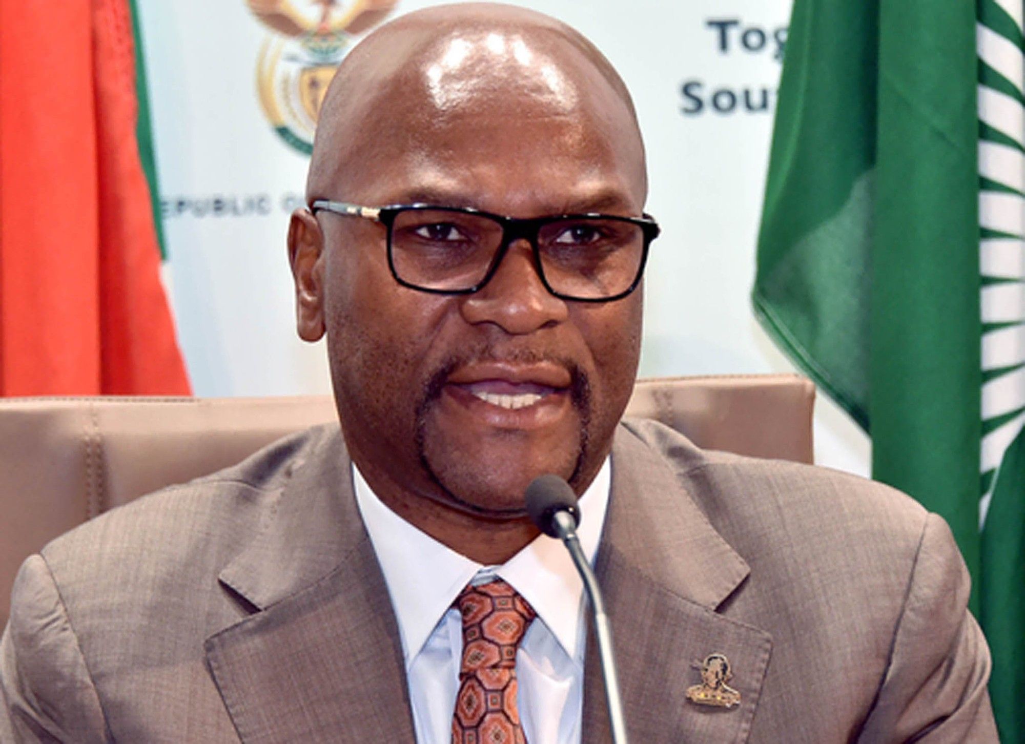 Nathi Mthethwa's death in Paris follows shocking testimony on political  interference