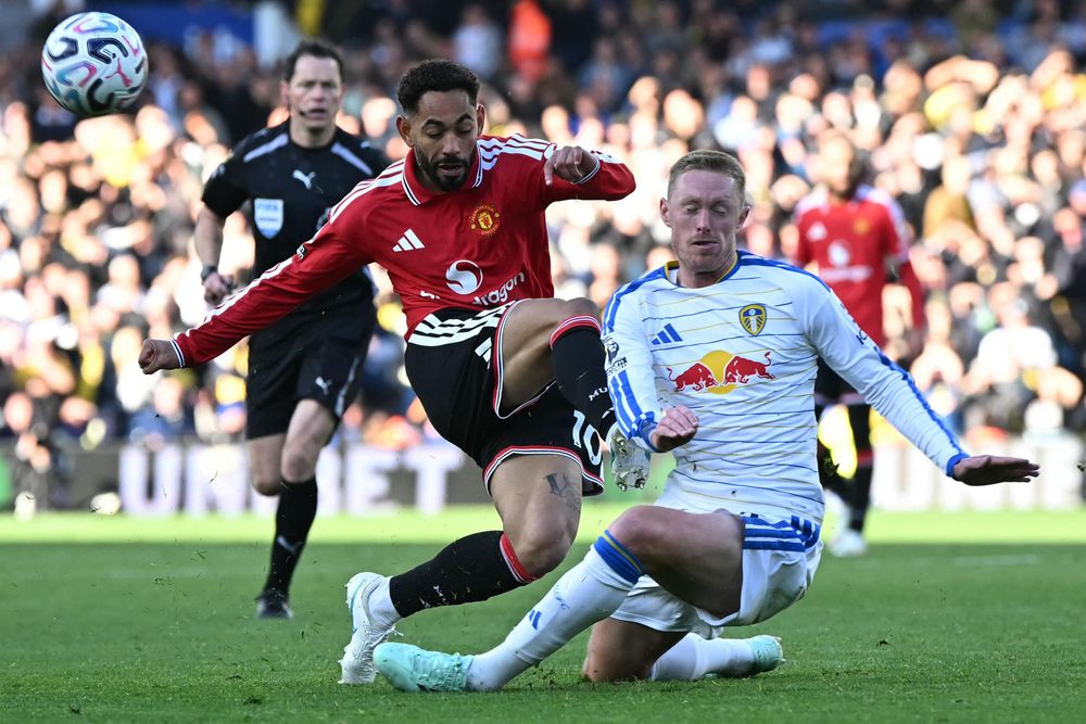 STUCK IN THE MUD - Leeds hit back to deny desperate Utd first win in six