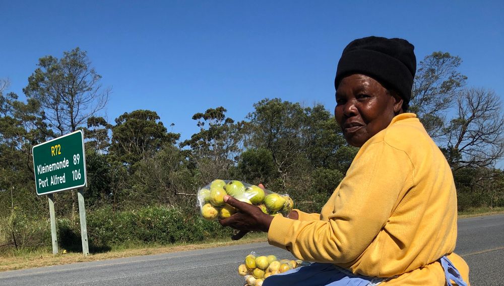 Ukuba ngumama akuyondlalo, kutsho inkondekazi (80) ethengisa eNcerha!