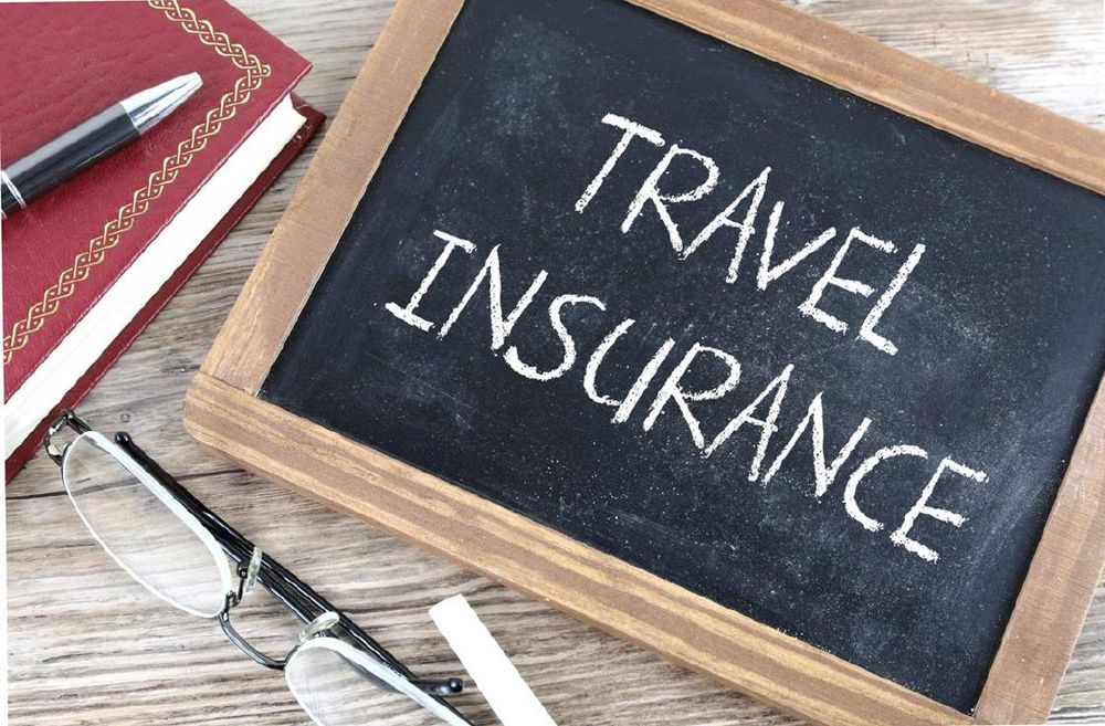 Unexpected medical emergencies while travelling: why insurance is essential