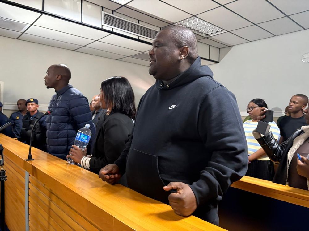 Knysna R68m tender scandal: Former mayor and officials to spend another week behind bars - IOL