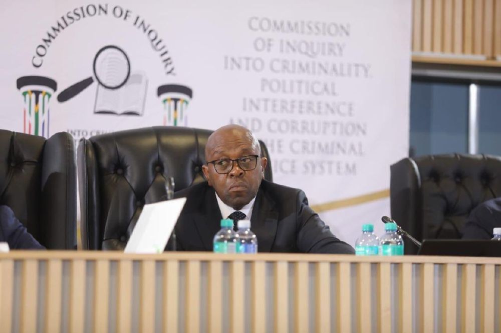 Le nombre croissant de certificats médicaux retarde les témoignages de la Commission Madlanga