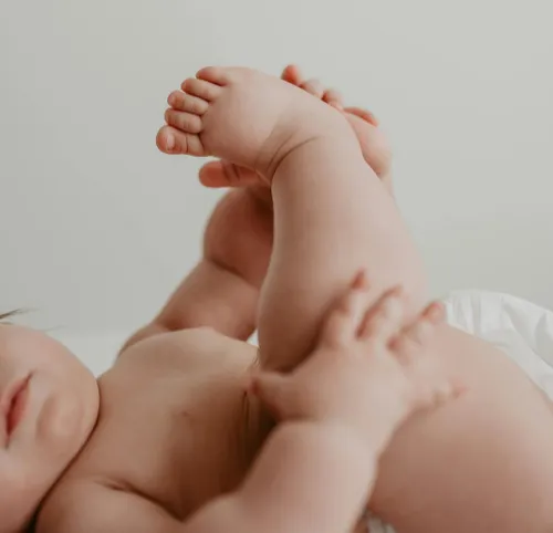 Study links early iPhone access to declining fertility, sparking debate