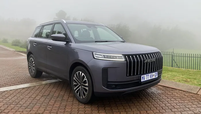 Jaecoo J5 enters the compact SUV fight with strong value and a tech-heavy cabin