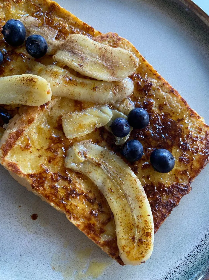 For something more indulgent, try caramelised bananas, whipped cream, chocolate spread or a spoonful of peanut butter.