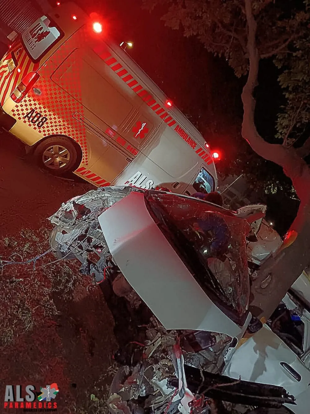 PICS: Durban man killed in crash after his vehicle crashes into a tree