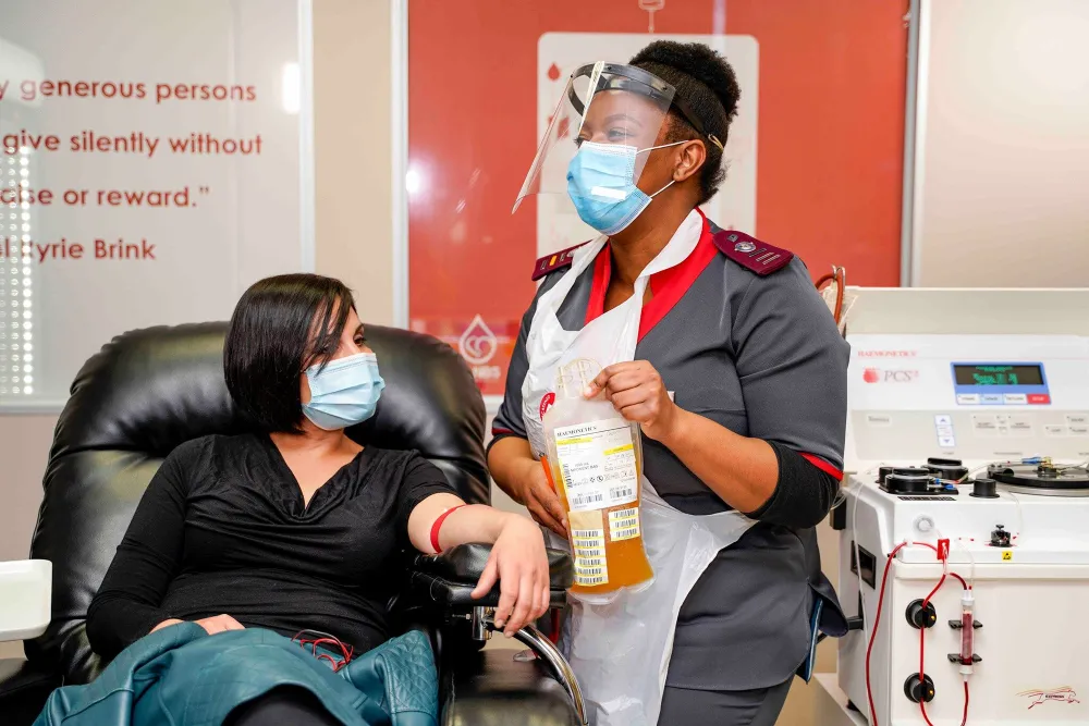 Donor giving plasma at SANBS Donor Centre