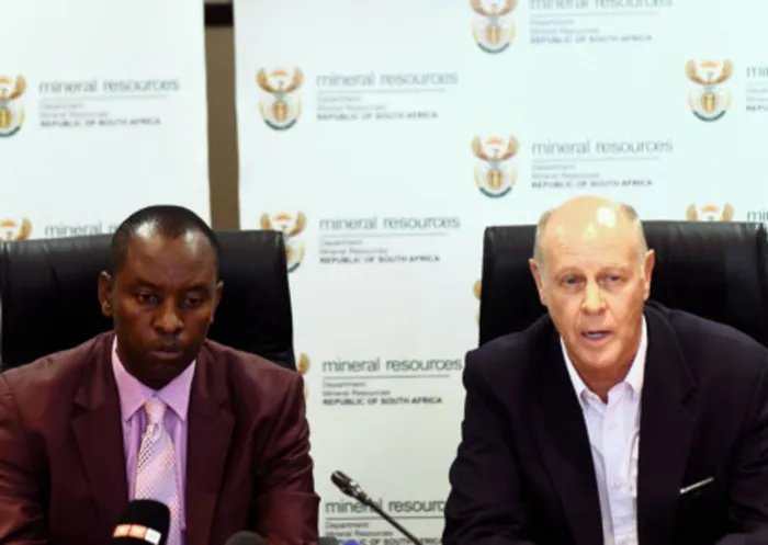 10/03/2016. Minister of Mineral Resources Mosebenzi Zwane listens to Vantage Gold CEO, Mike McChesney during a press briefing about the latest developments at Lily Mine where three miners are trapped underground. Picture: Masi Losi
