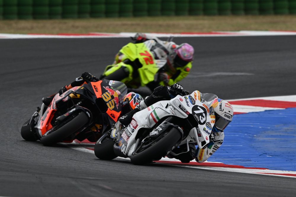 Binder again proves his mastery of wet conditions