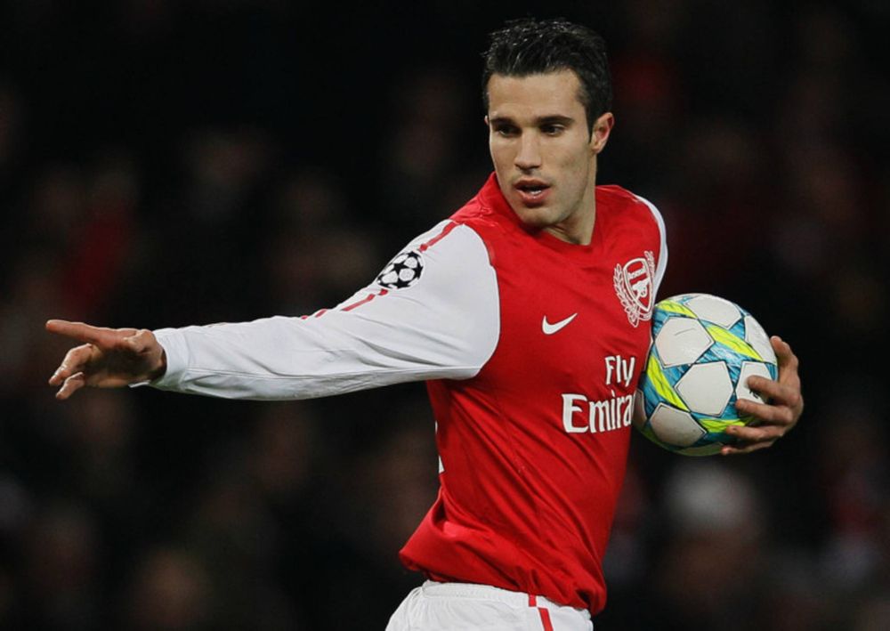 United, Arsenal reach Van Persie deal