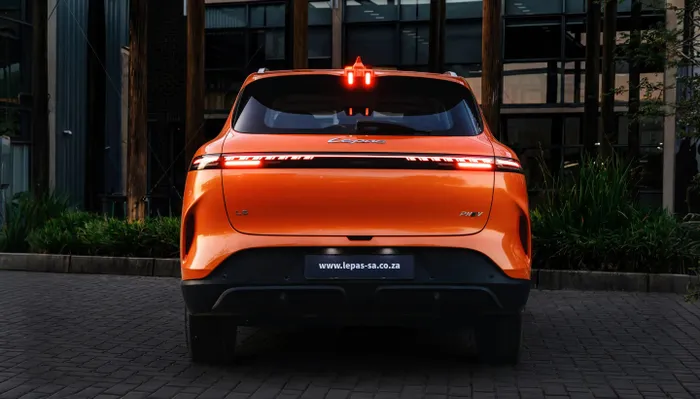 The Lepas L6 is powered by Chery's1.5-litre turbocharged four-cylinder petrol engine producing 108kW and 285Nm.
