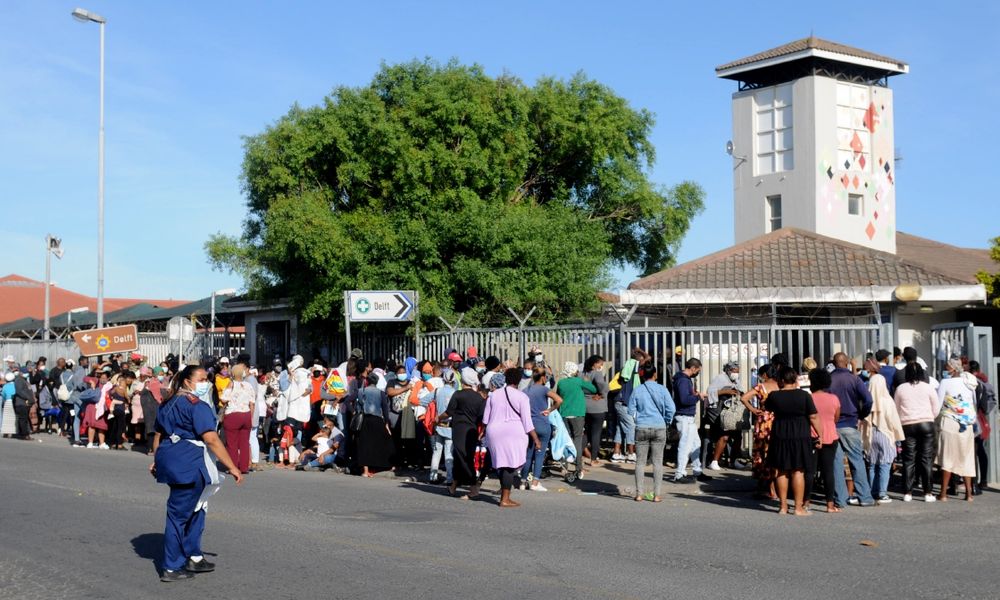 Alleged queue-selling and bribery hit Home Affairs, SASSA and public clinics - IOL