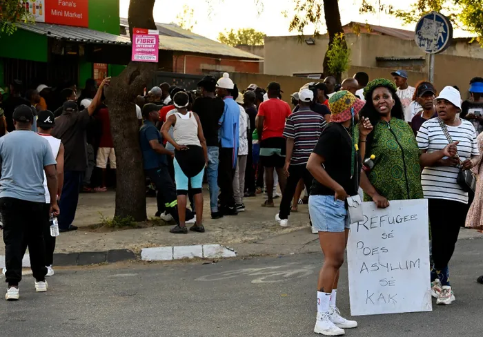 Violelnt protests erupted in parts of Gauteng and the Durban CBD over immigration and asylum applications