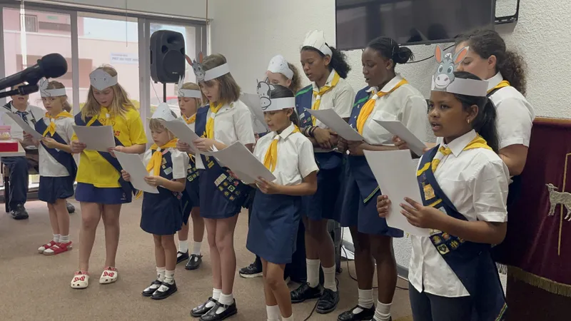Three Rivers District Girl Guides bring festive cheer to Rosebank House with Christmas carols