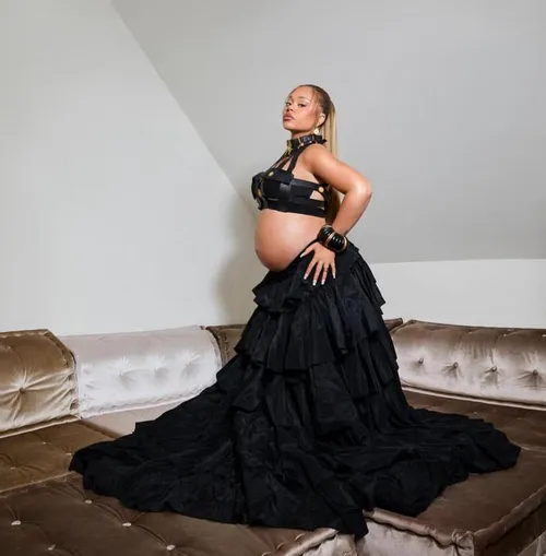 Latto announces the birth of her first child with 21 Savage