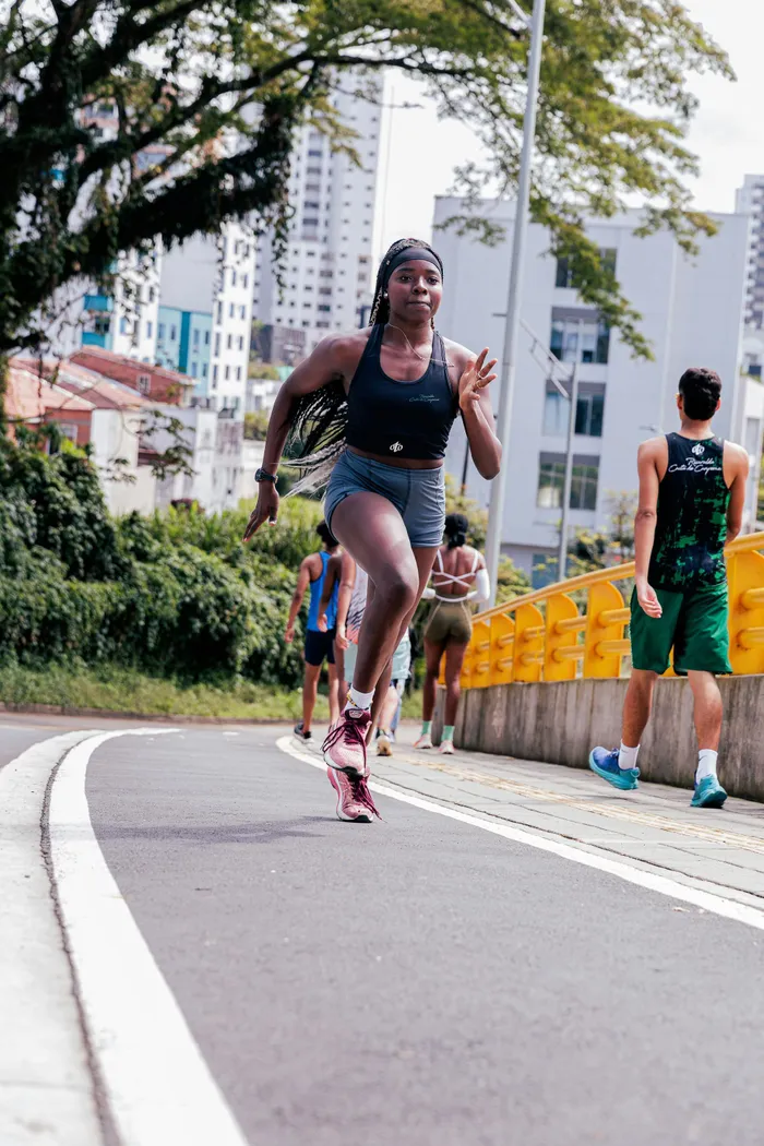 How ditching your headphones could actually improve your running ...
