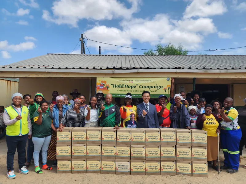 Hold Hope campaign delivers food packages to families in Kraaifontein