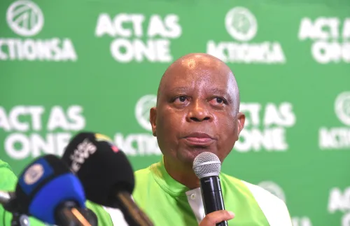 Mashaba promises inner-city revival and jobs during Hillbrow tour