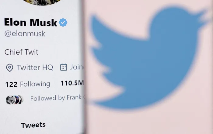 Security concerns over Twitter’s new subscription service for badge verification.