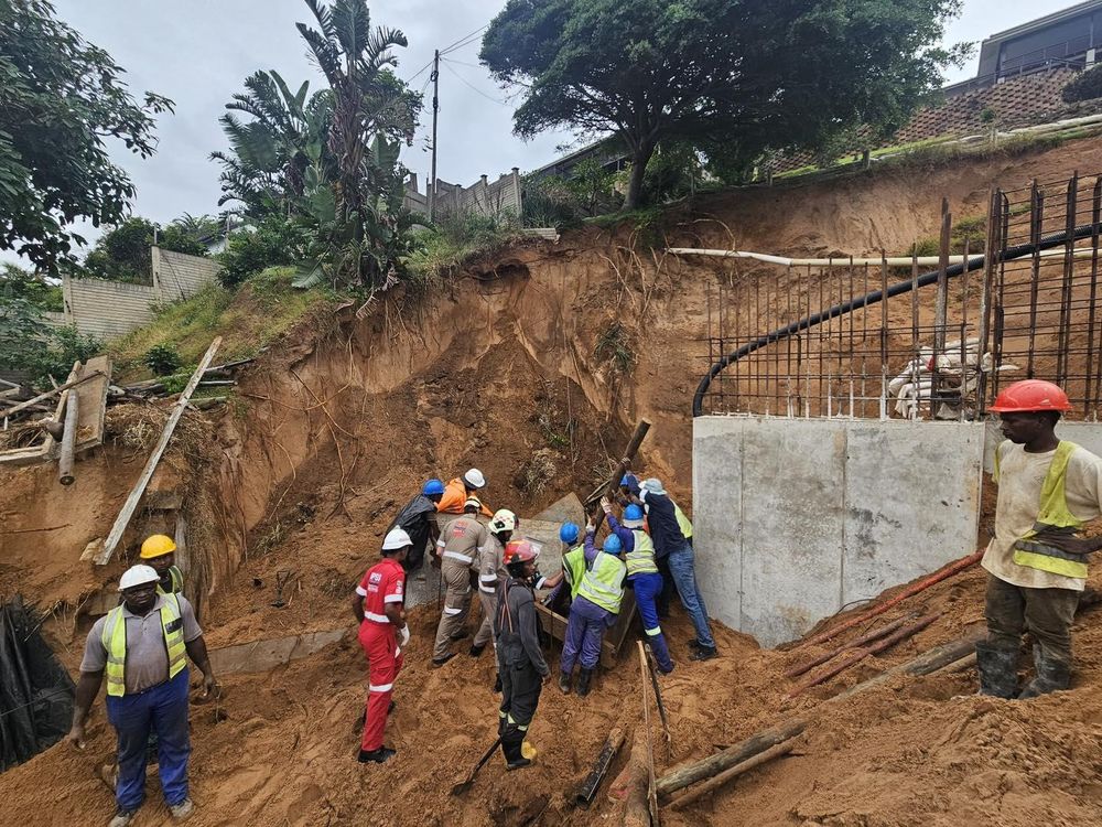 Worker trapped after sand bank collapse at Ballito construction site