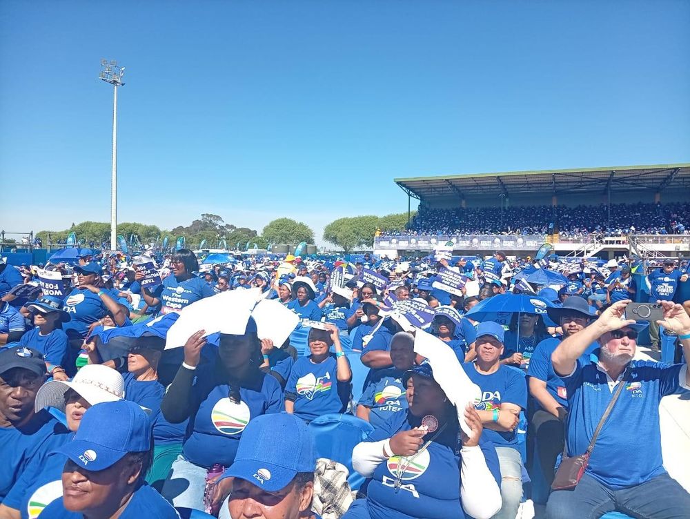 Hill-Lewis targets jobs and crime ahead of Western Cape local elections