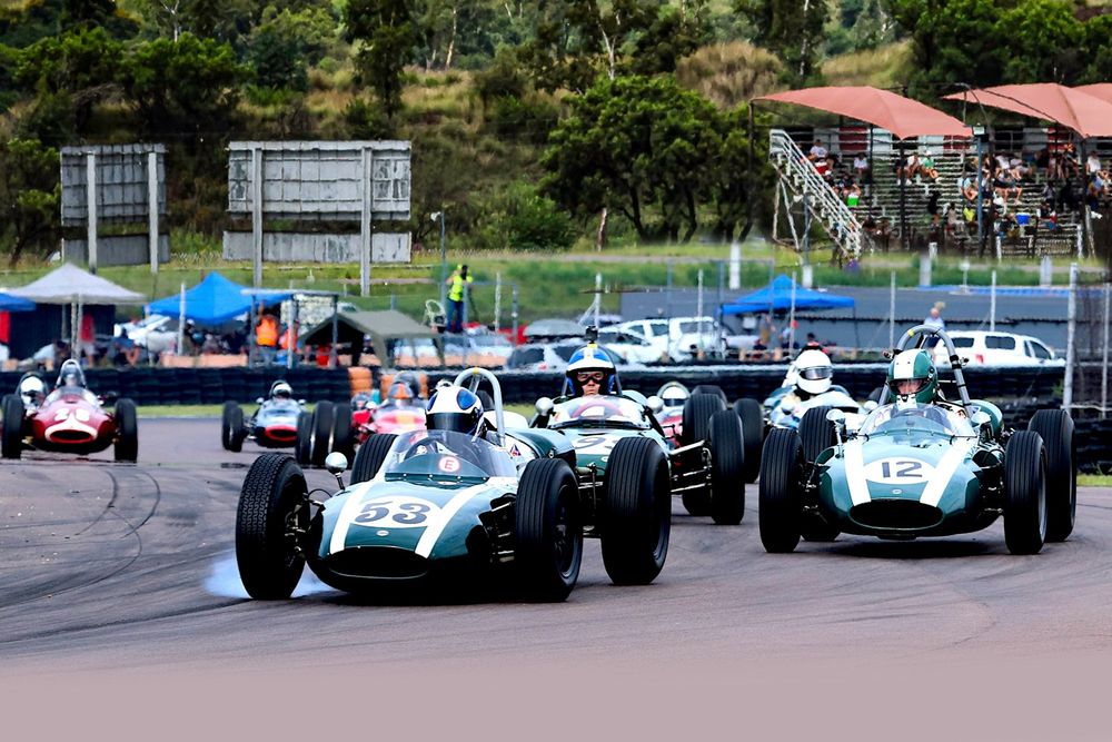 Legendary cars and drivers thrill the crowds at Zwartkops Passion for ...