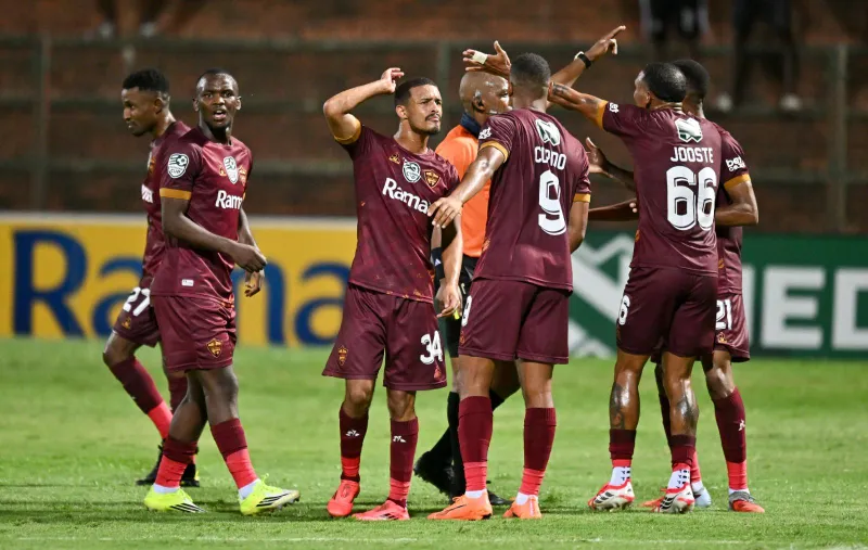Gavin Hunt demands VAR following controversial Nedbank Cup exit as Stellenbosch prepare for Kaizer Chiefs clash