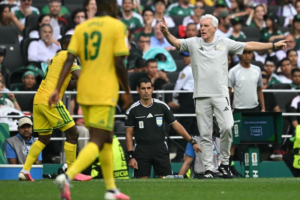 Furious Hugo Broos slams referee after nine-man Bafana Bafana sink to Mexico defeat