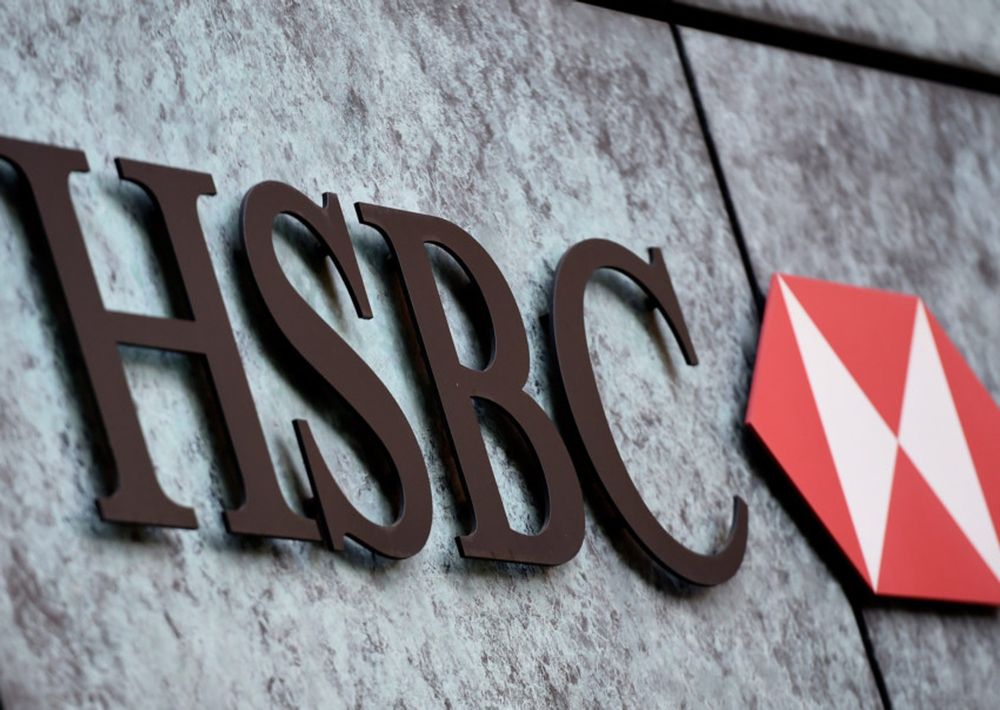 HSBC to shut 82 branches in UK as customers shift online