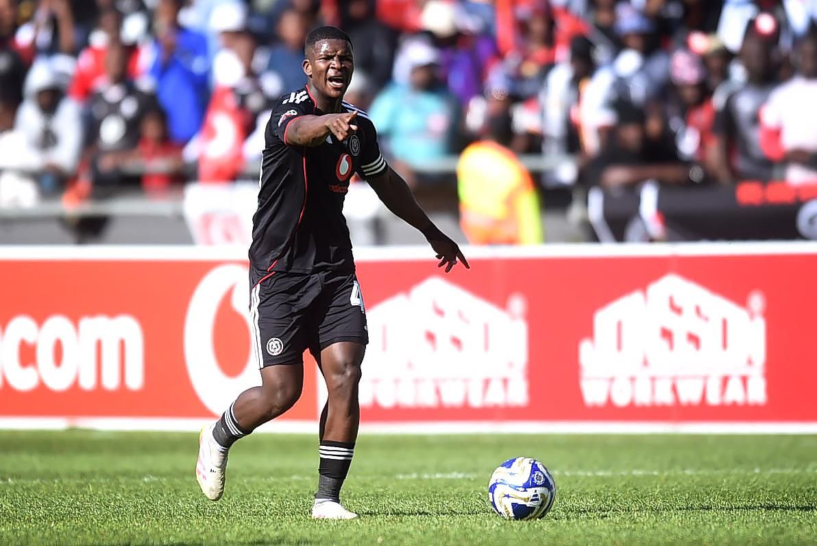 mbekezeli-mbokazi-thunderbolt-sends-orlando-pirates-into-carling