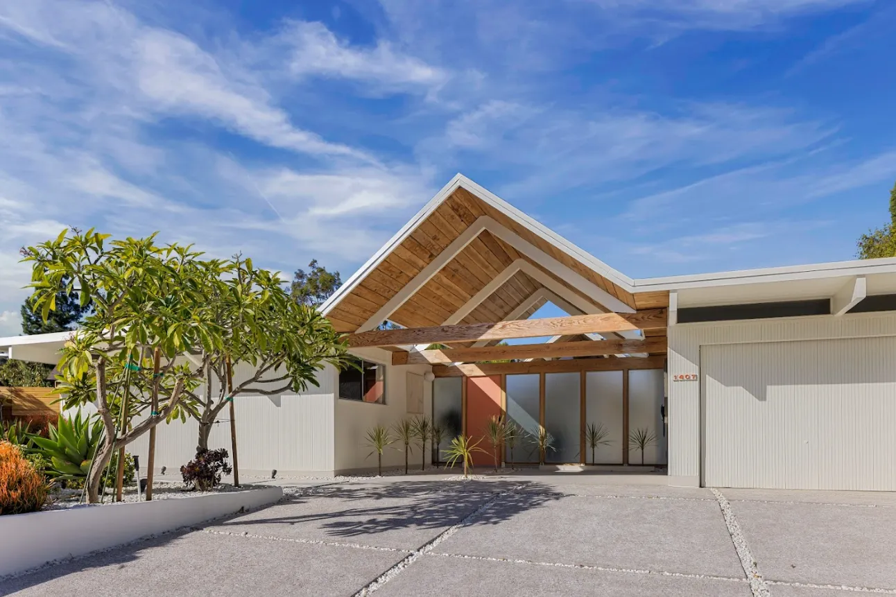 Eichler Reimagined: A Midcentury Masterpiece Reborn in California
