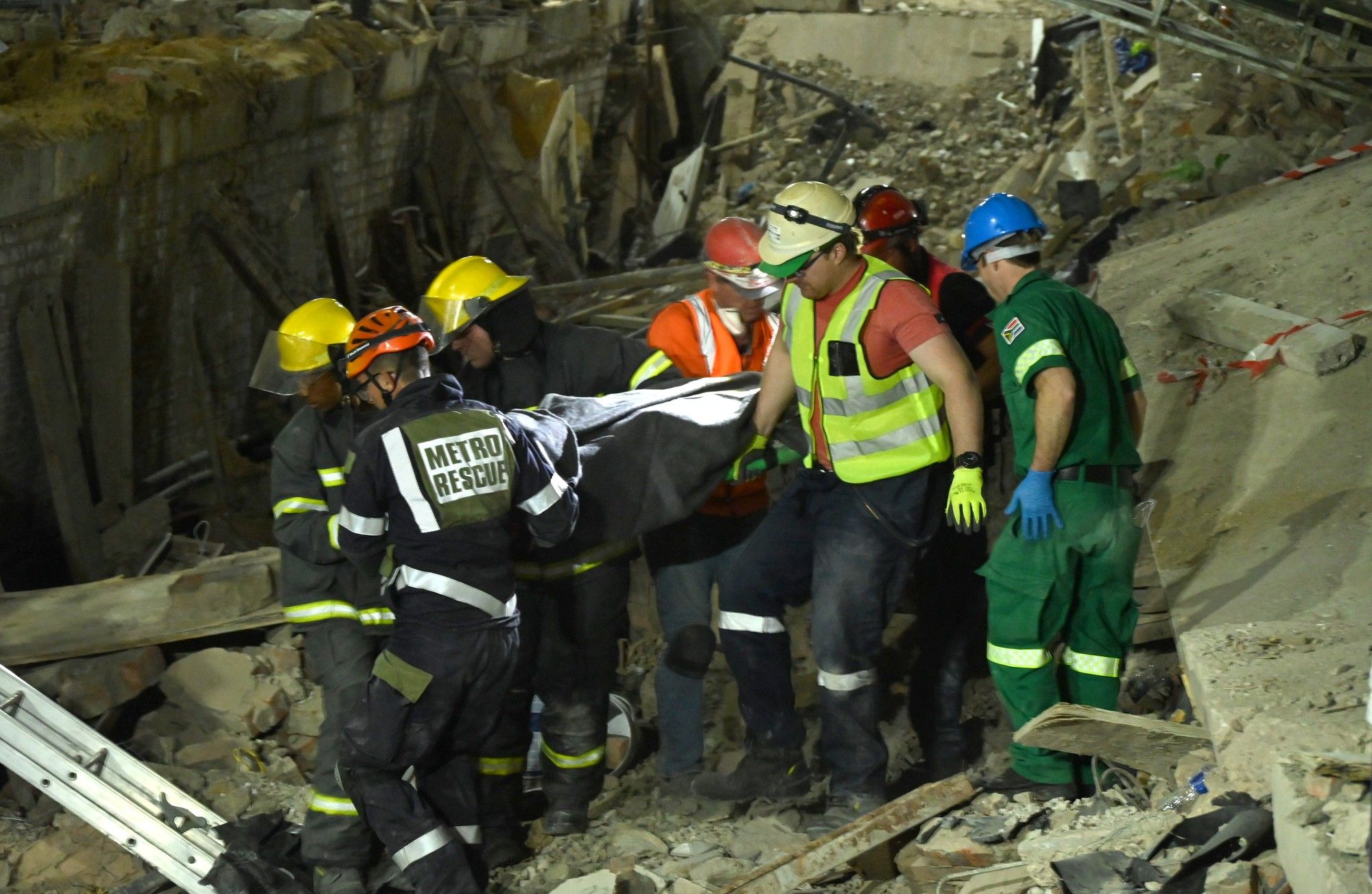 George building collapse: Government appeals to embassies, South ...