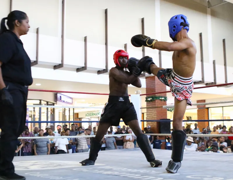K1 and Boxing champions crowned at packed Junxion Mall combat finals