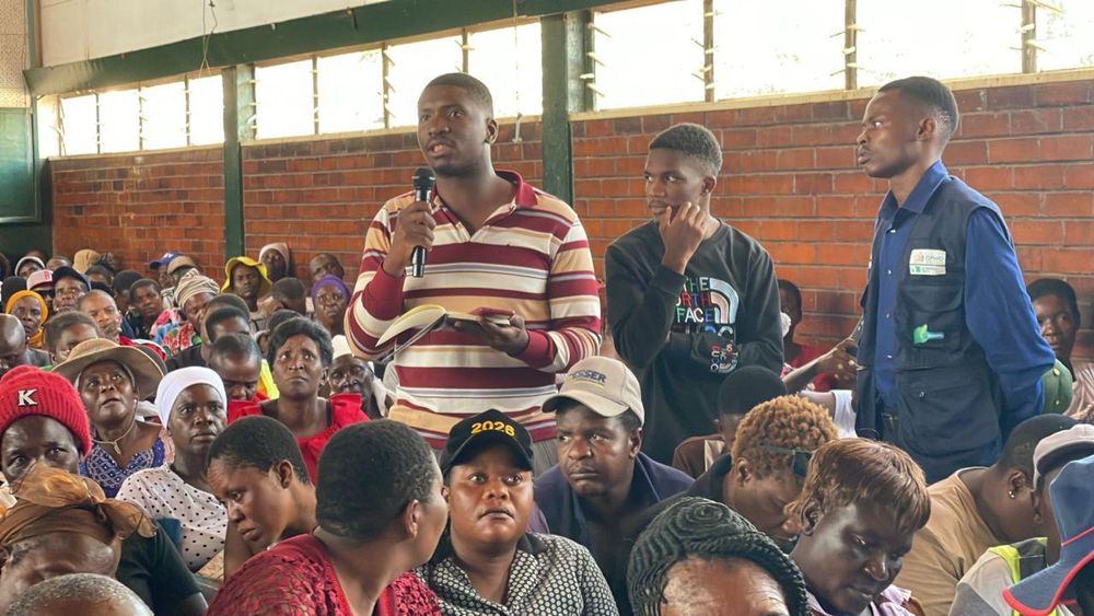 Zimbabweans gather for crucial public hearings on Constitutional Amendment Bill