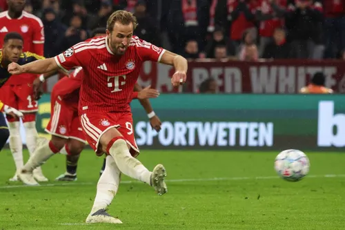 Harry Kane eyes 'special night' as favourite for Ballon d'Or in London home