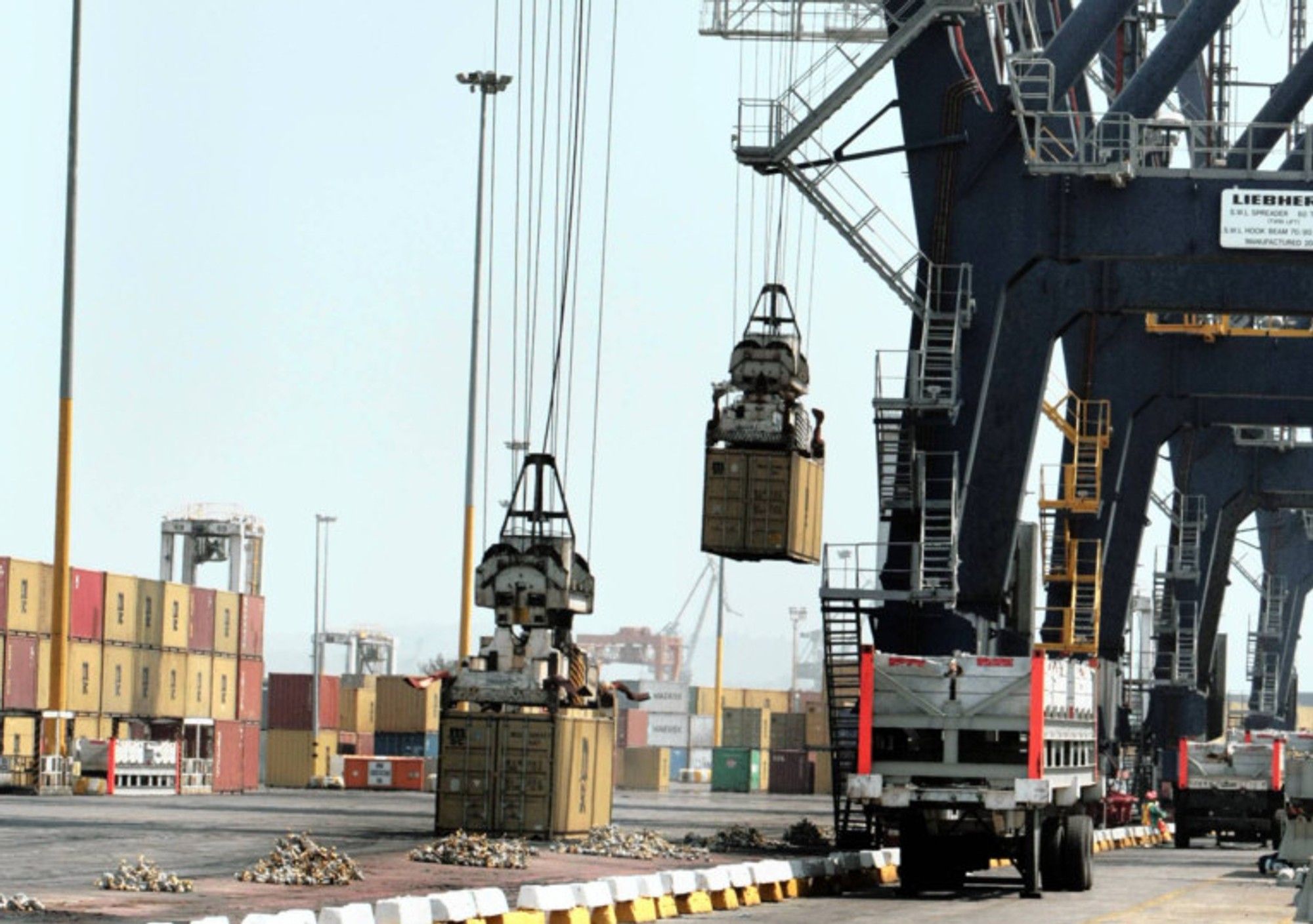 Transnet reports profit rise