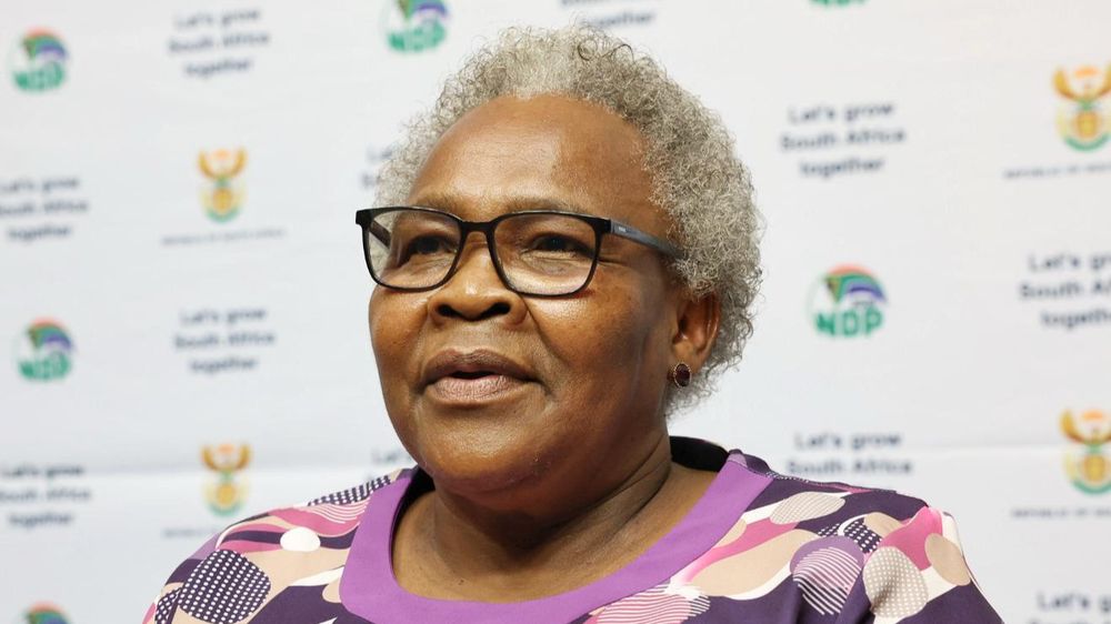 Minister Tolashe takes a stand against illegal SASSA grant recipients