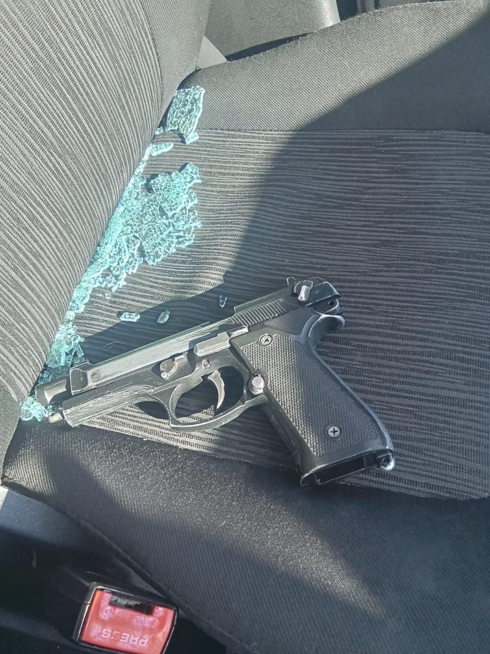 Two suspected business robbers shot dead by police in Florida