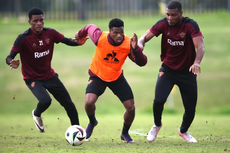 Gavin Hunt targets home advantage as Stellenbosch host Magesi in the Betway Premiership