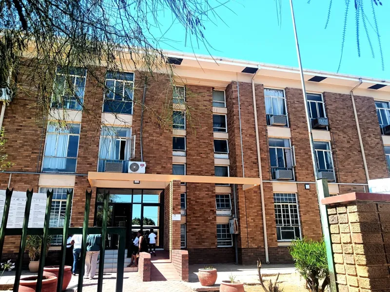 Some Kimberley parents still scrambling for school placements as 2026 school year starts