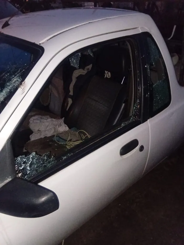 A Kraaifontein grass cutter says he has been left unable to afford food after his bakkie was damaged during unrest allegedly linked to anti-illegal immigration protests in Bloekombos.