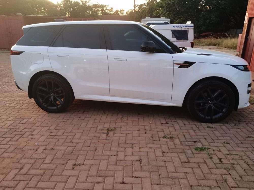 Two men apprehended with stolen luxury Range Rover worth R2.1 million