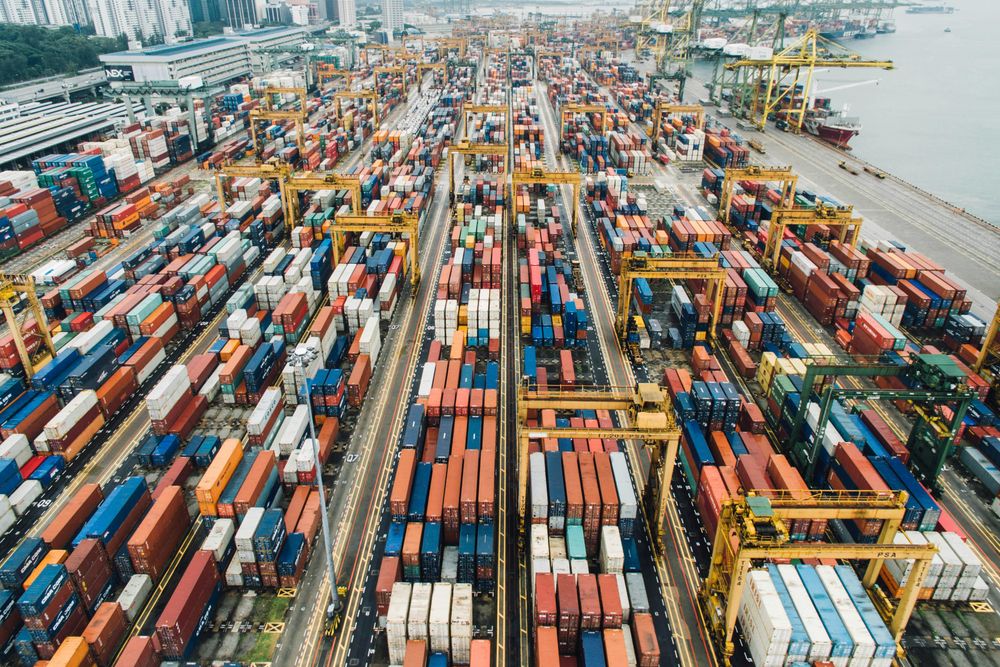 Global supply chain risks remain elevated despite easing concerns, CIPS warns