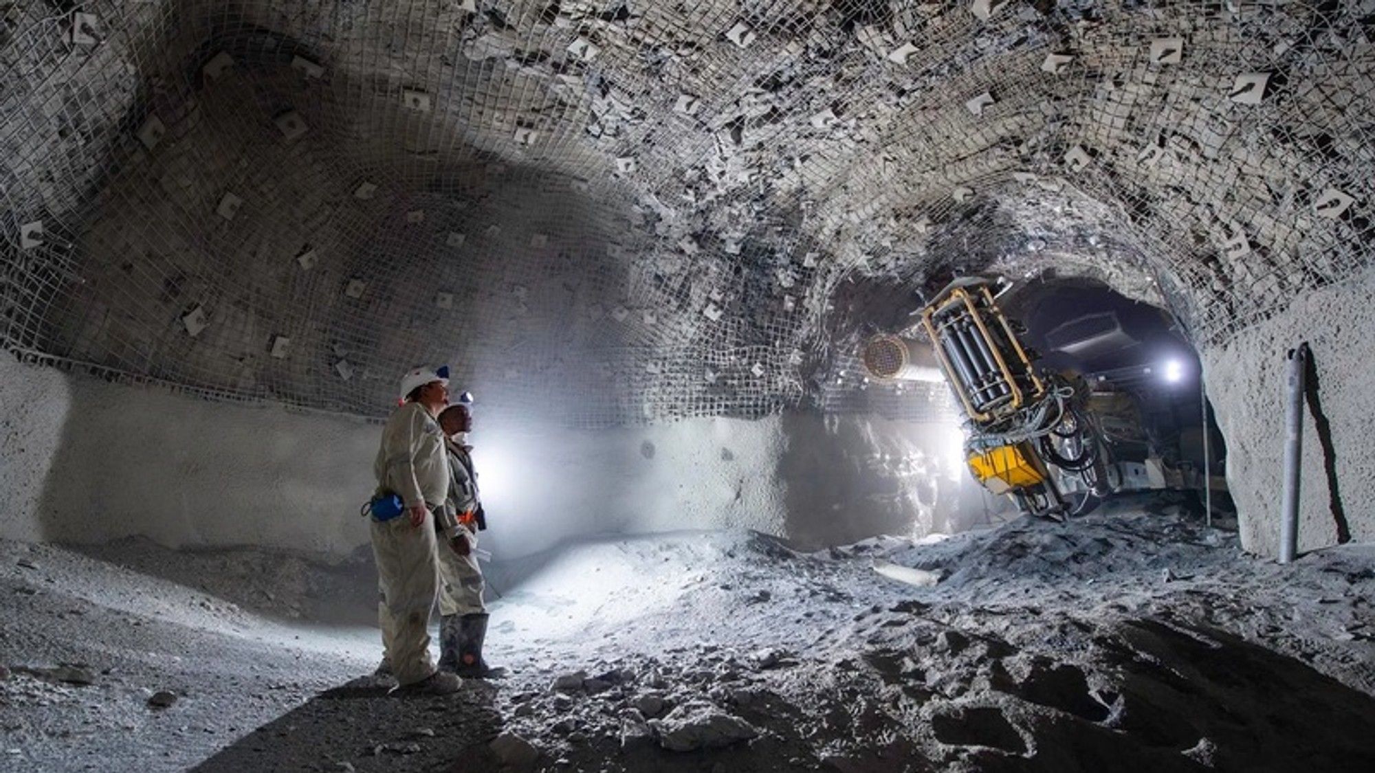 Battle over Billion-rand sugilite mining rights intensifies