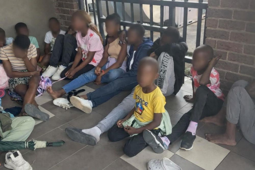 Over 20 children intercepted by border management at Limpopo's Beitbridge Border Post