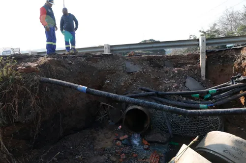 Repairs under way to repair damaged water pipelines in Durban